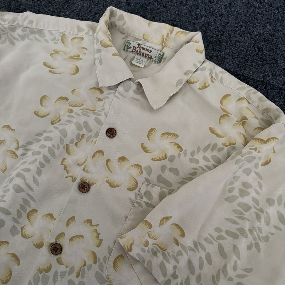 Tommy Bahama‎ Shirt Mens Large Silk Hawaiian Floral Camp Aloha Button Up Flaw